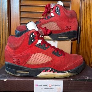Jordan 5 Raging Bull - Size 8.5